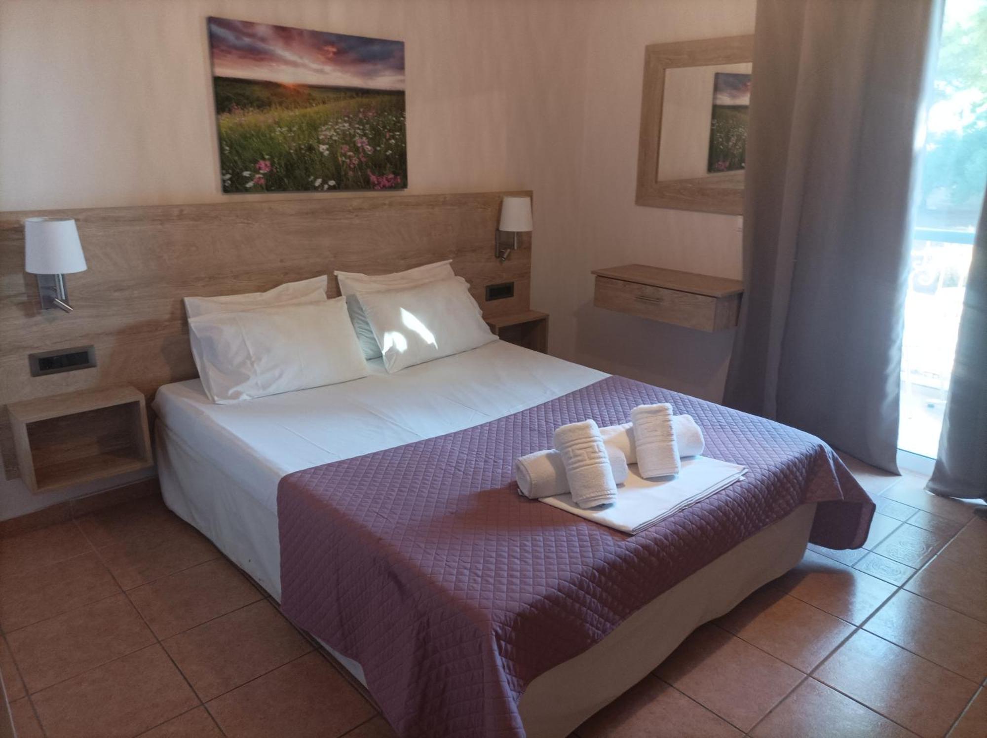 Nikolaos Studios Skala Skala  Luaran gambar