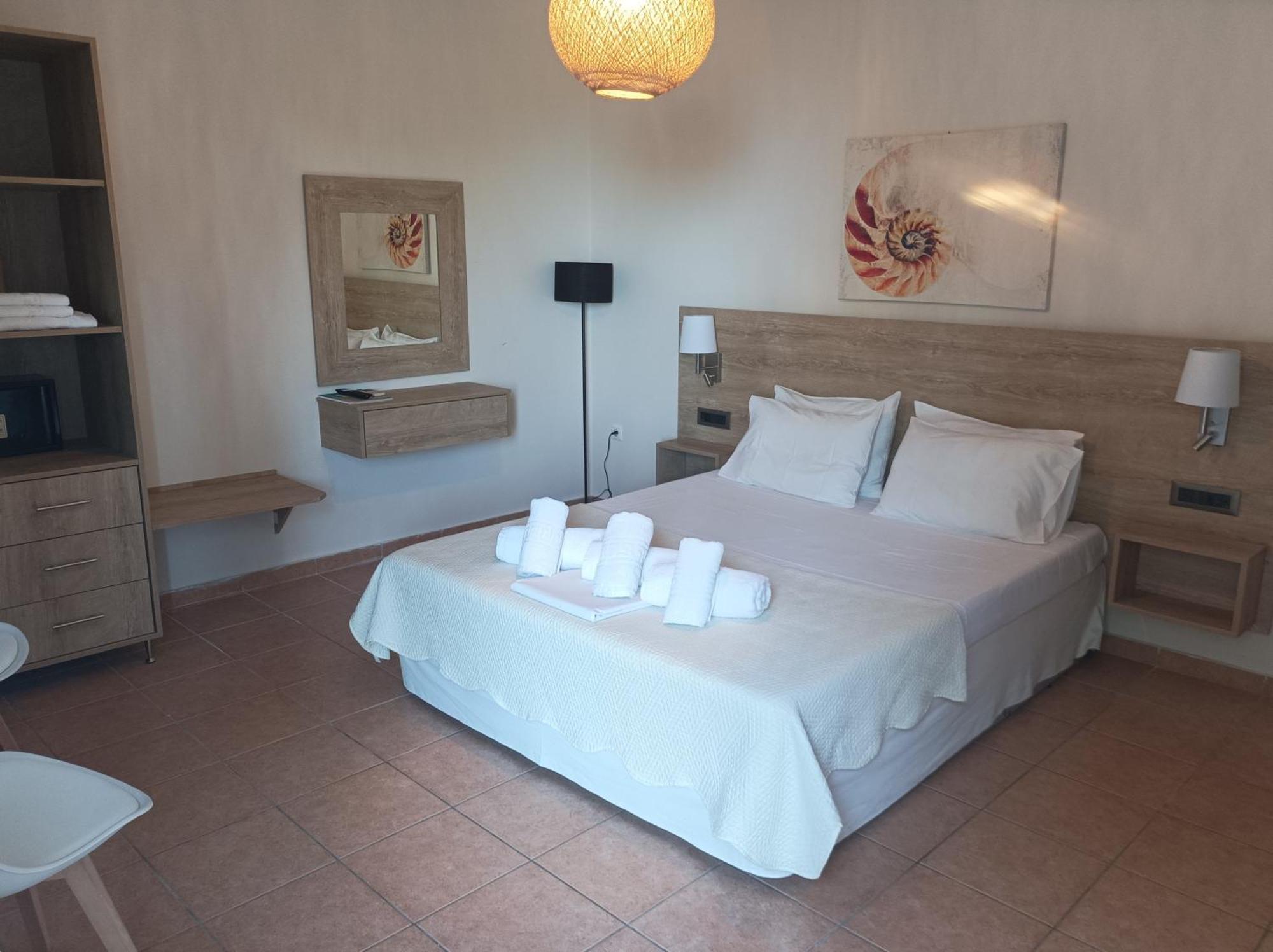 Nikolaos Studios Skala Skala  Luaran gambar