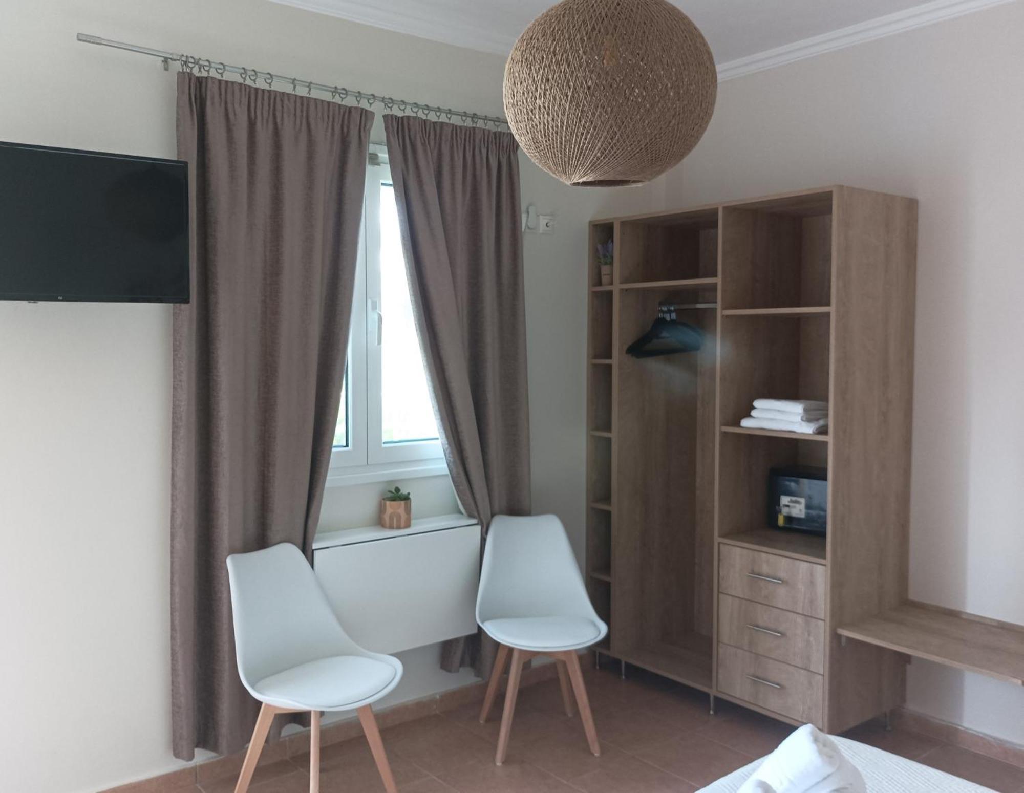 Nikolaos Studios Skala Skala  Luaran gambar
